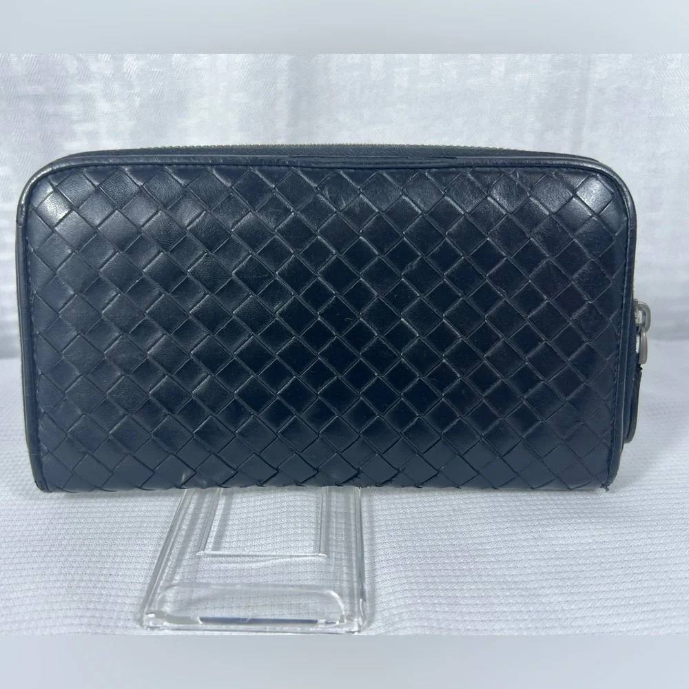 1059: Bottega Veneta Intrecciato Zip Around Continental Wallet Black